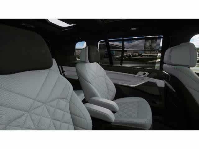 2026 BMW X7 xDrive40i Sports Activity Vehicle