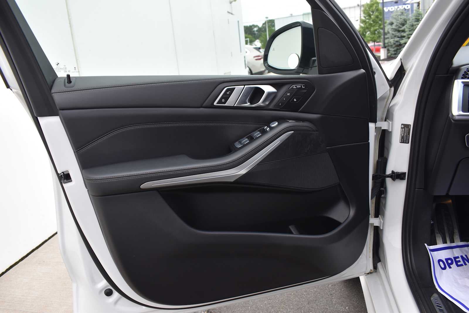2024 BMW X7 xDrive40i Sports Activity Vehicle