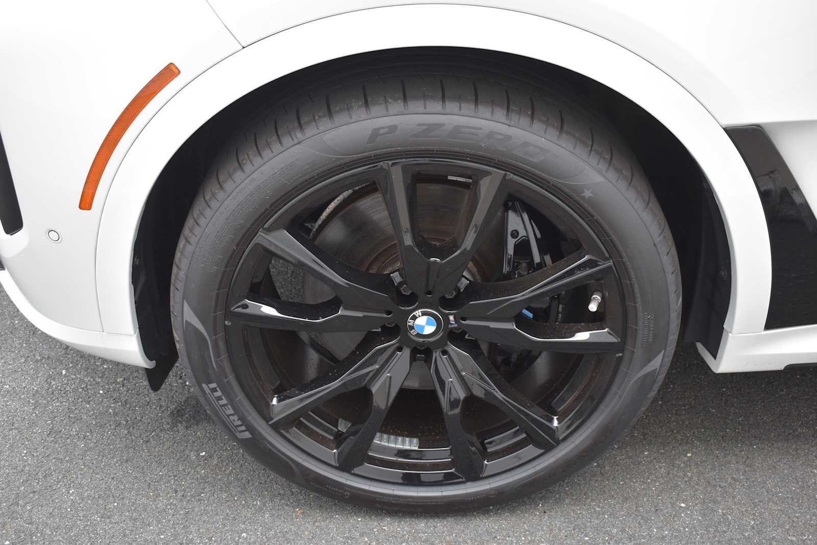 2024 BMW X7 xDrive40i Sports Activity Vehicle