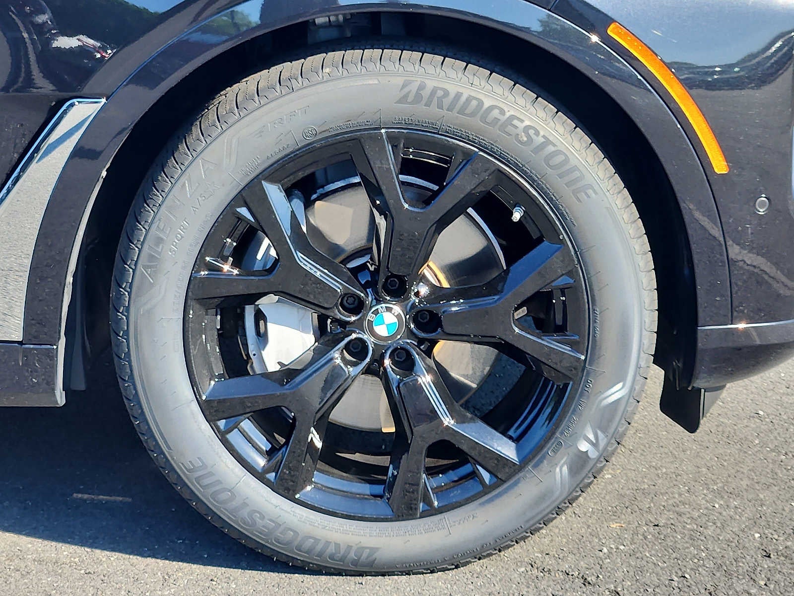 2024 BMW X7 xDrive40i Sports Activity Vehicle