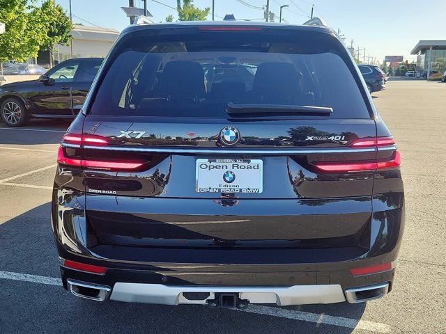 2024 BMW X7 xDrive40i Sports Activity Vehicle