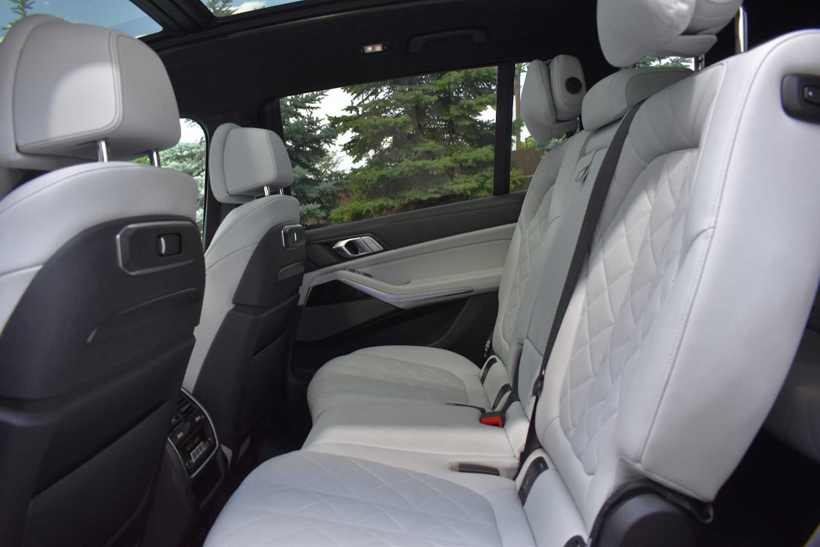 2024 BMW X7 xDrive40i Sports Activity Vehicle