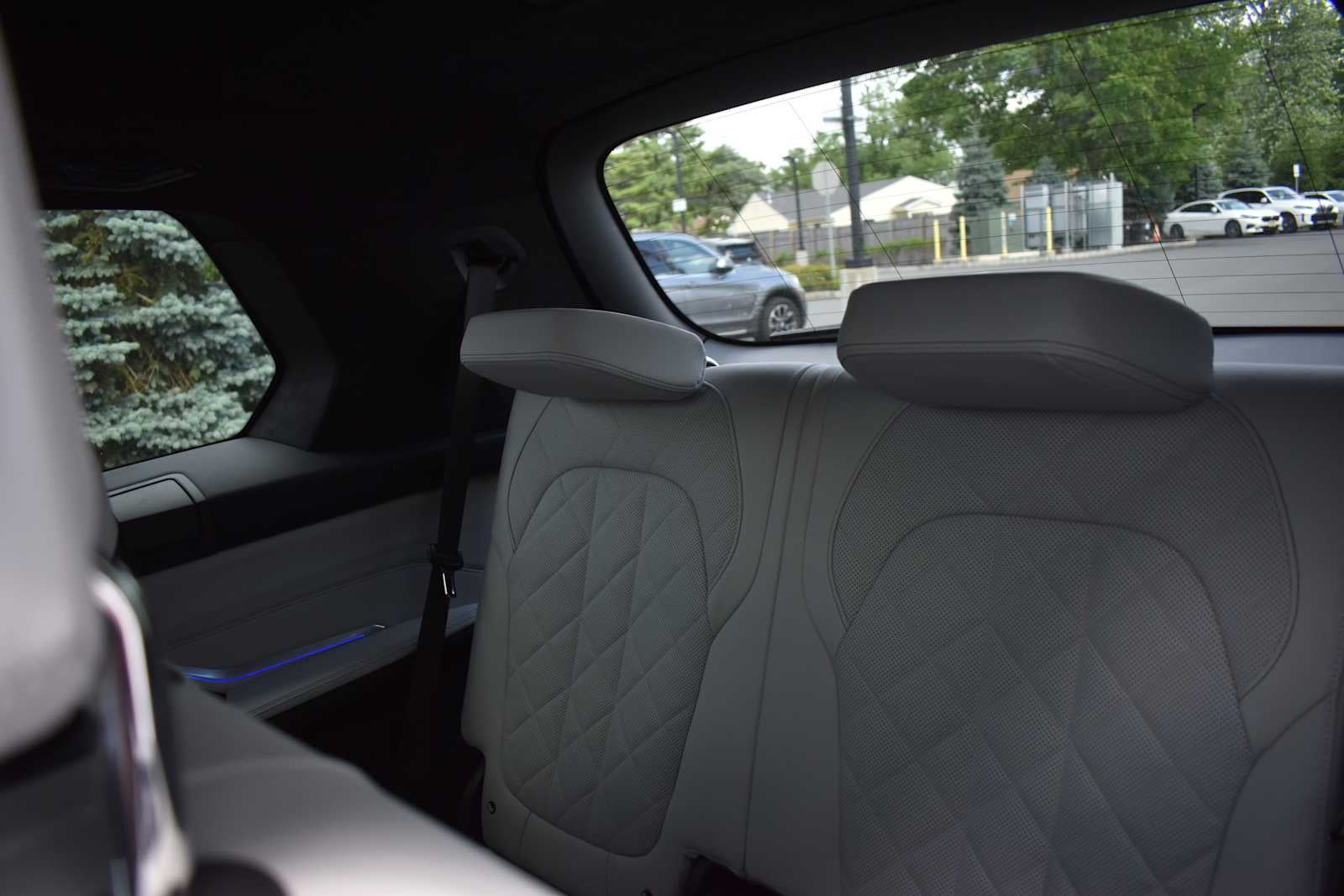 2024 BMW X7 xDrive40i Sports Activity Vehicle