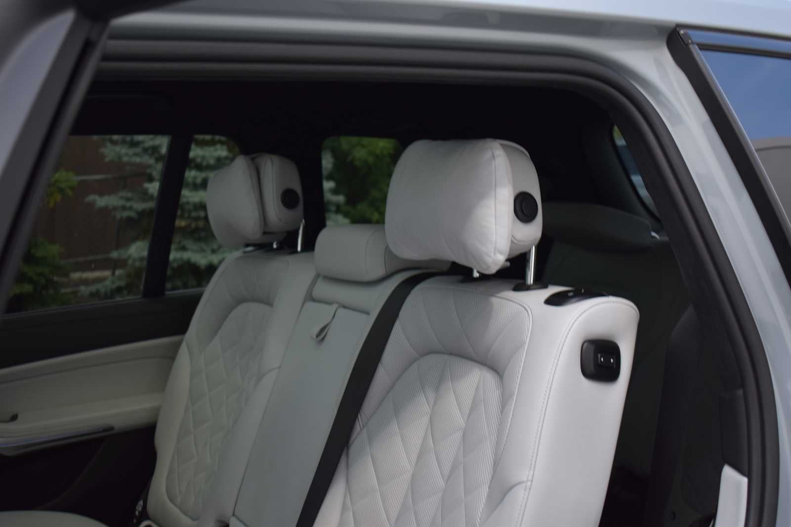 2024 BMW X7 xDrive40i Sports Activity Vehicle