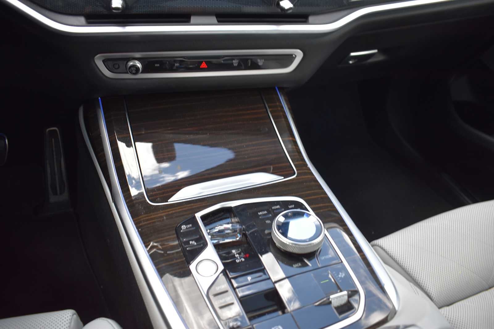 2024 BMW X7 xDrive40i Sports Activity Vehicle