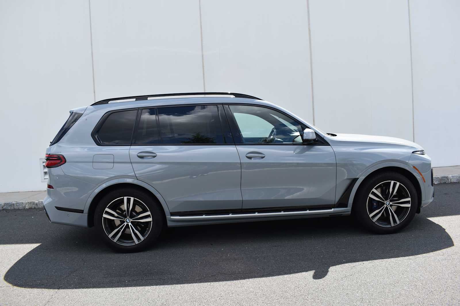 2024 BMW X7 xDrive40i Sports Activity Vehicle