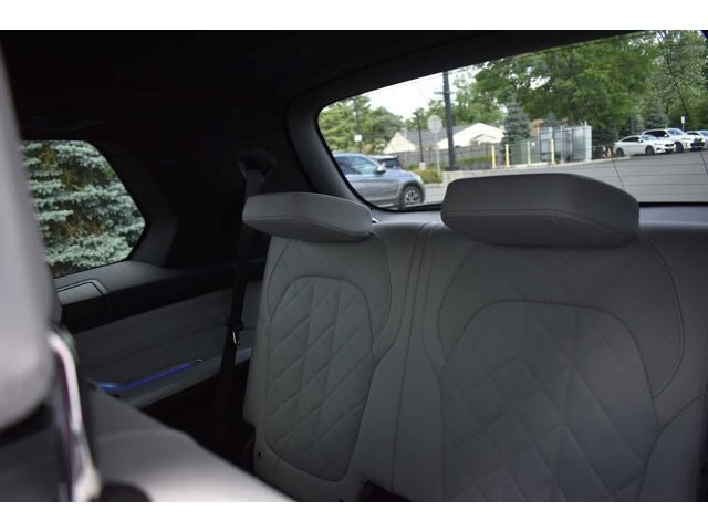 2024 BMW X7 xDrive40i Sports Activity Vehicle