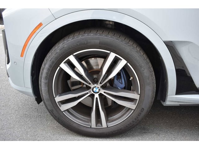 2024 BMW X7 xDrive40i Sports Activity Vehicle