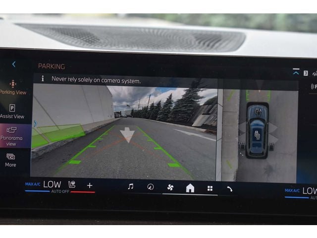 2024 BMW X7 xDrive40i Sports Activity Vehicle