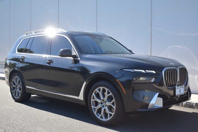 2025 BMW X7 xDrive40i Sports Activity Vehicle