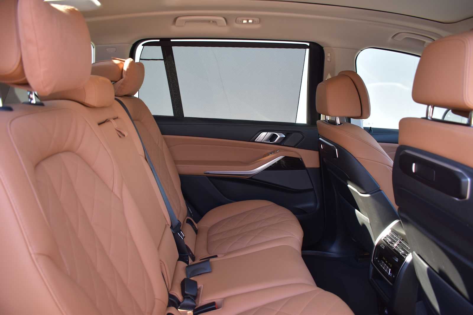 2025 BMW X7 xDrive40i Sports Activity Vehicle