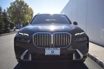 2025 BMW X7 xDrive40i Sports Activity Vehicle