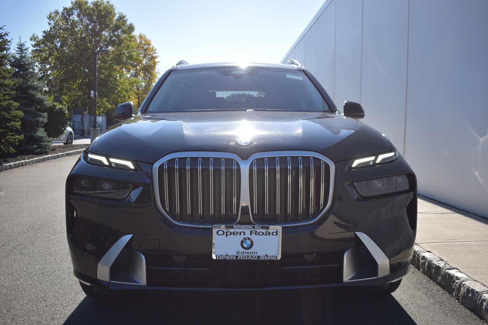 2025 BMW X7 xDrive40i Sports Activity Vehicle