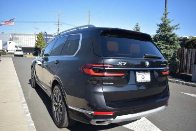 2025 BMW X7 xDrive40i Sports Activity Vehicle