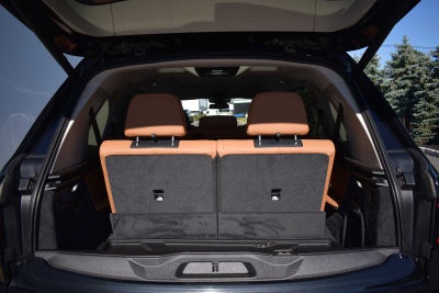 2025 BMW X7 xDrive40i Sports Activity Vehicle