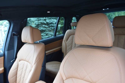 2026 BMW X7 xDrive40i Sports Activity Vehicle