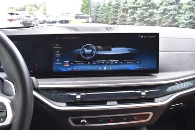 2026 BMW X7 xDrive40i Sports Activity Vehicle