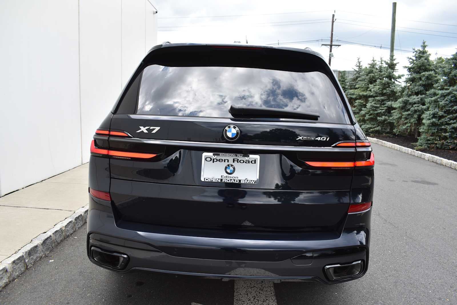 2026 BMW X7 xDrive40i Sports Activity Vehicle