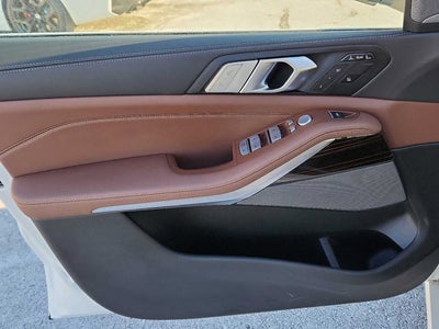 2026 BMW X7 xDrive40i Sports Activity Vehicle