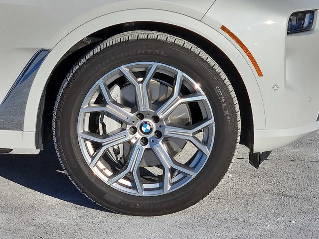 2026 BMW X7 xDrive40i Sports Activity Vehicle