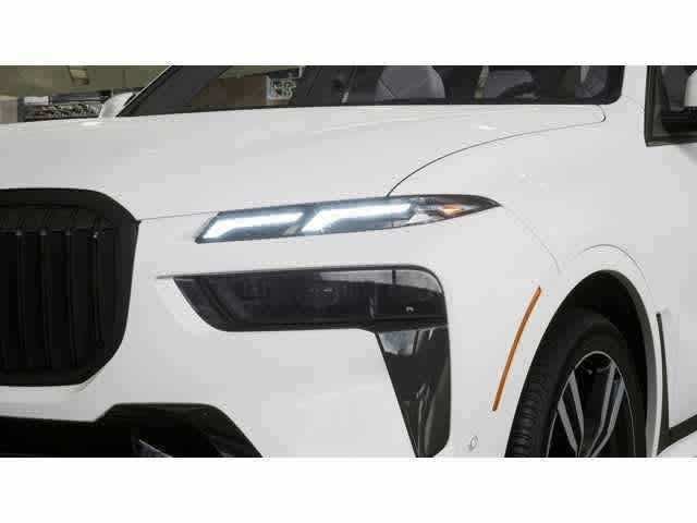 2027 BMW X7 xDrive40i Sports Activity Vehicle