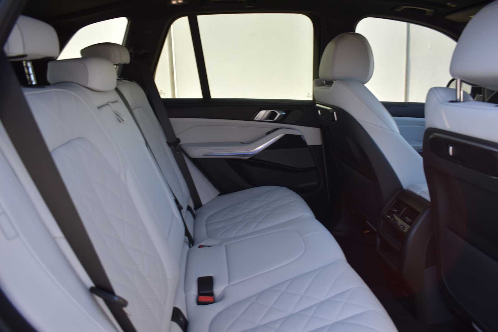 2025 BMW X5 xDrive40i Sports Activity Vehicle