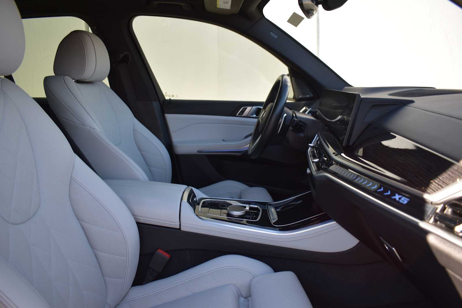 2025 BMW X5 xDrive40i Sports Activity Vehicle