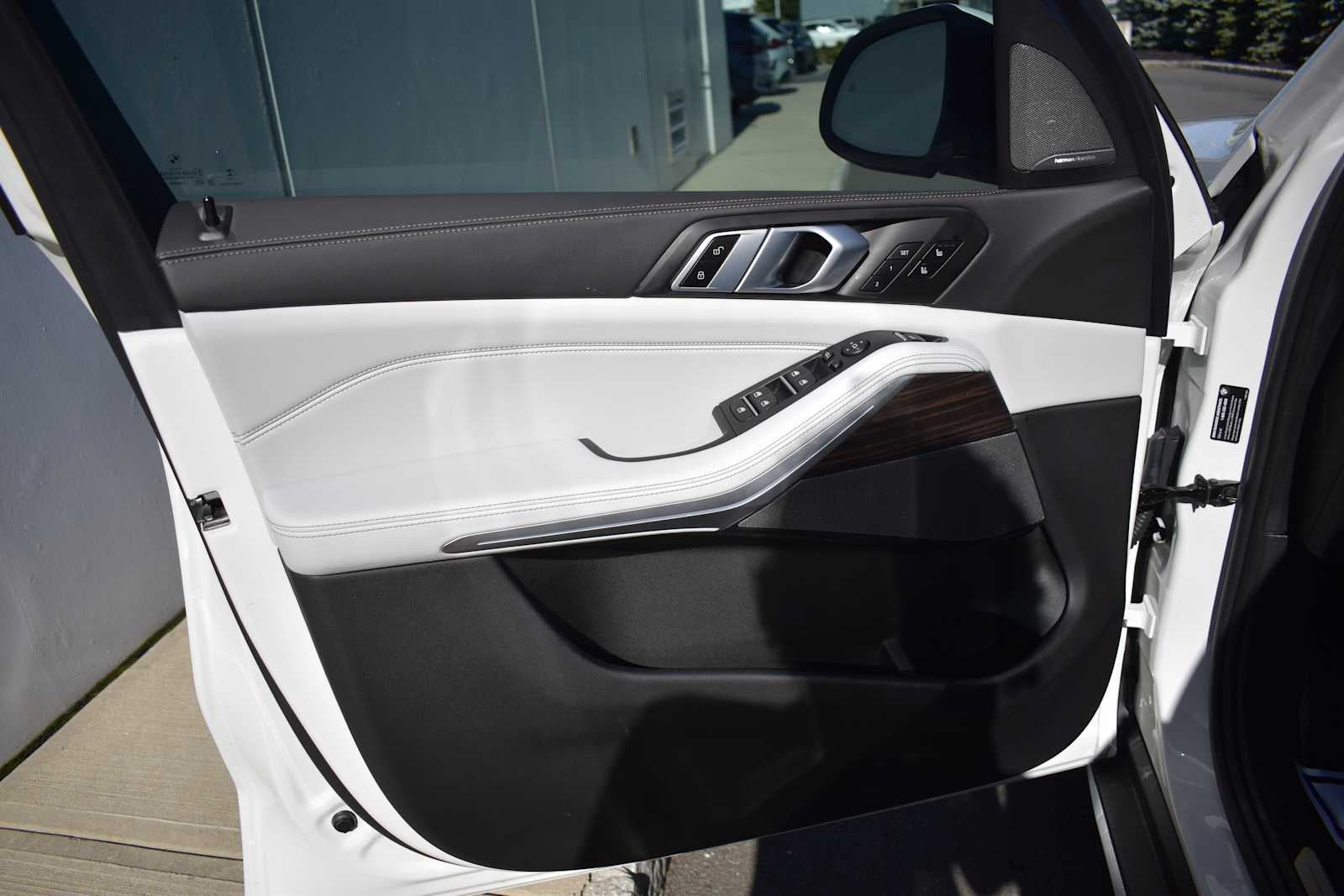 2025 BMW X5 xDrive40i Sports Activity Vehicle