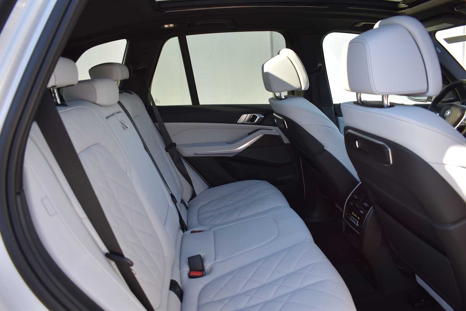 2025 BMW X5 xDrive40i Sports Activity Vehicle