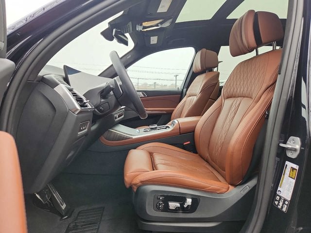 2025 BMW X7 M60i Sports Activity Vehicle