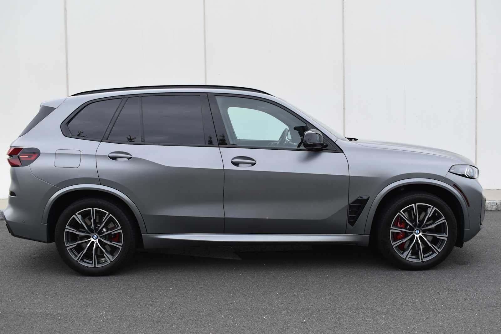 2024 BMW X5 M60i Sports Activity Vehicle