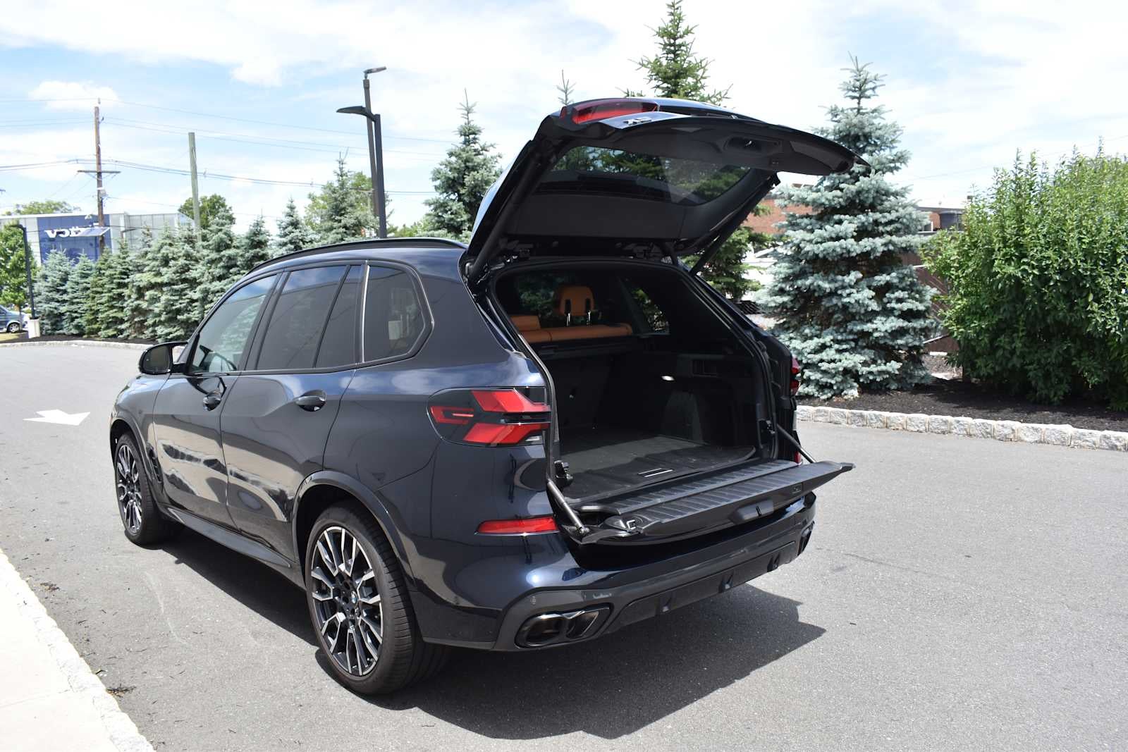 2024 BMW X5 M60i Sports Activity Vehicle