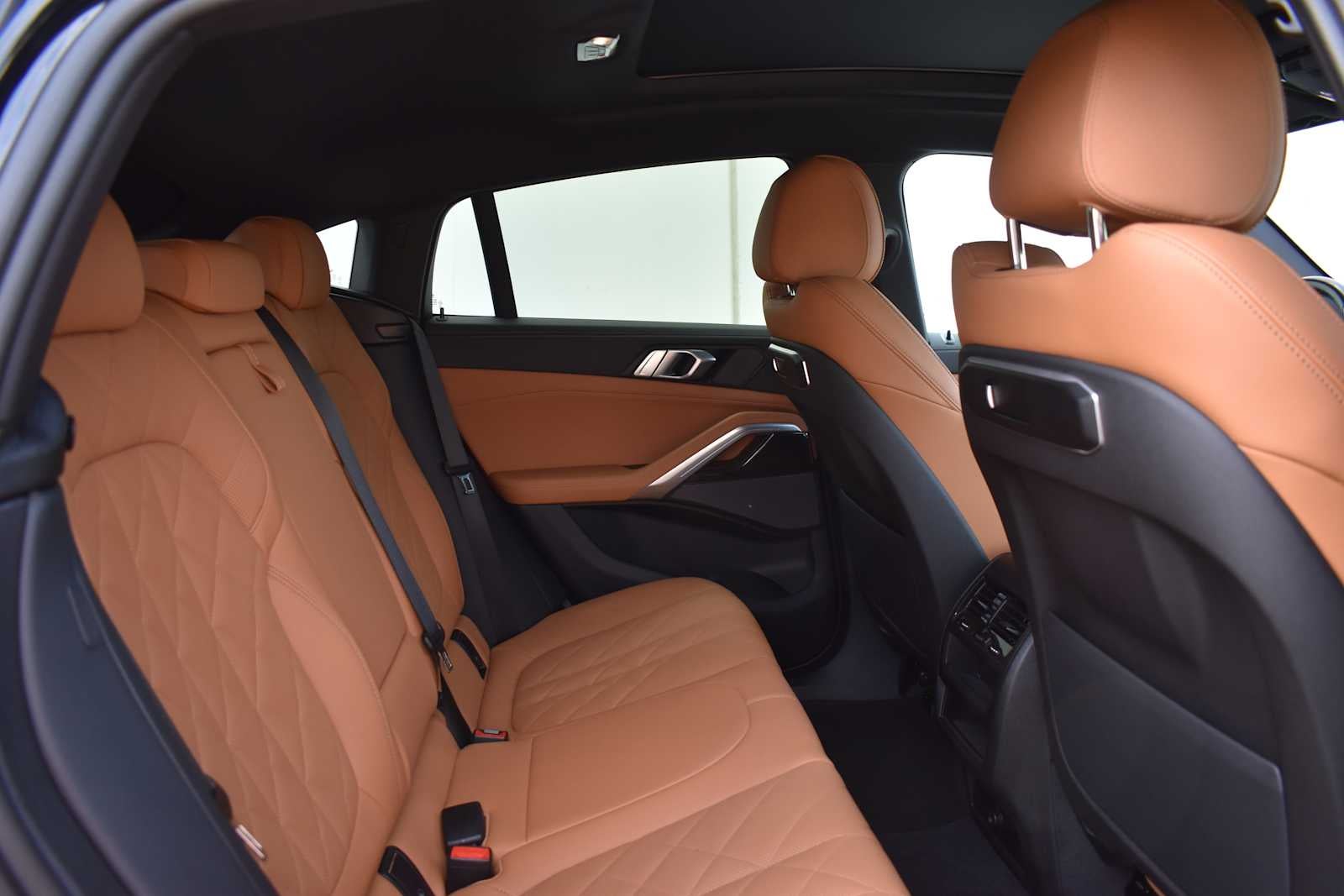 2024 BMW X6 xDrive40i Sports Activity Coupe