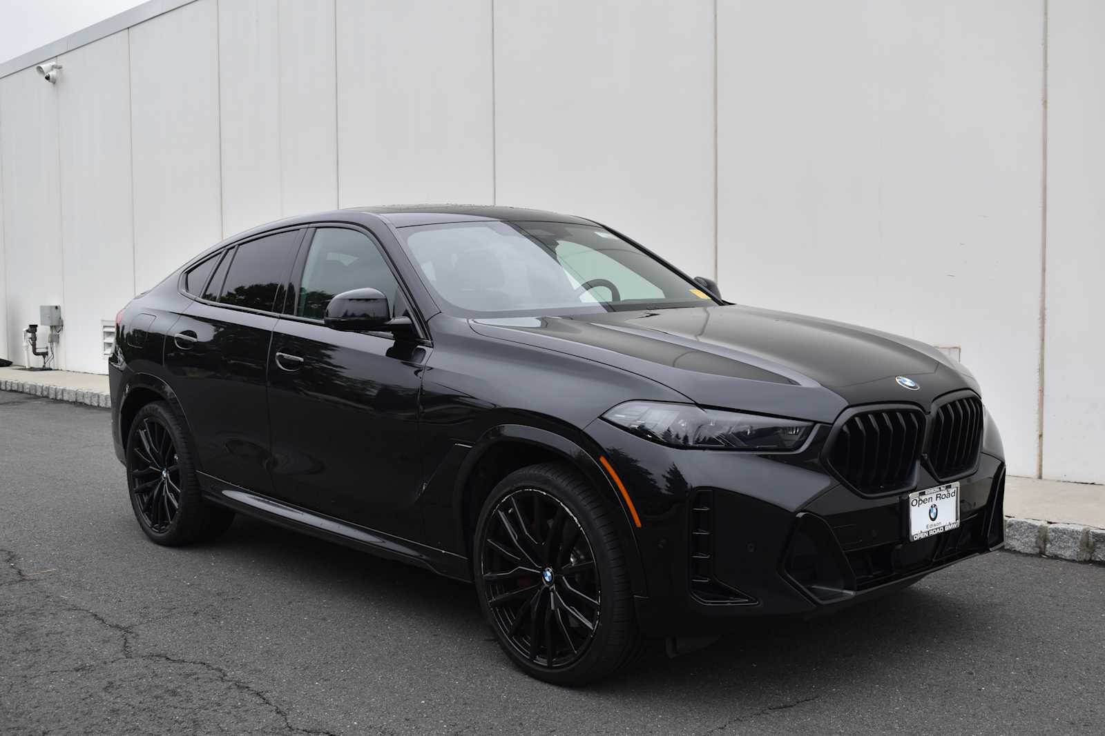 2025 BMW X6 xDrive40i Sports Activity Coupe