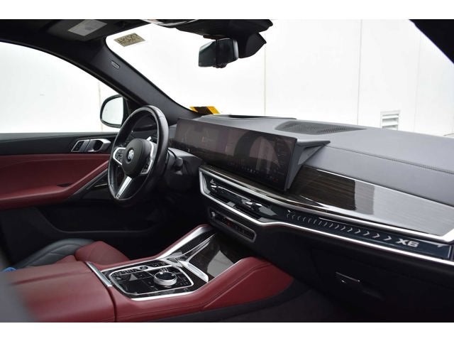 2025 BMW X6 xDrive40i Sports Activity Coupe