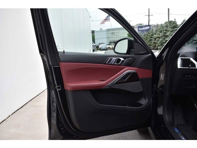 2025 BMW X6 xDrive40i Sports Activity Coupe