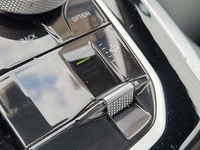 2023 BMW X7 ALPINA XB7 Sports Activity Vehicle