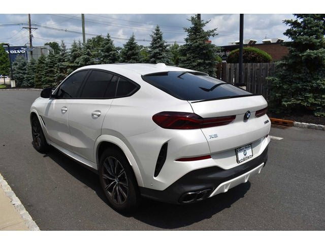 2025 BMW X6 M60i Sports Activity Coupe