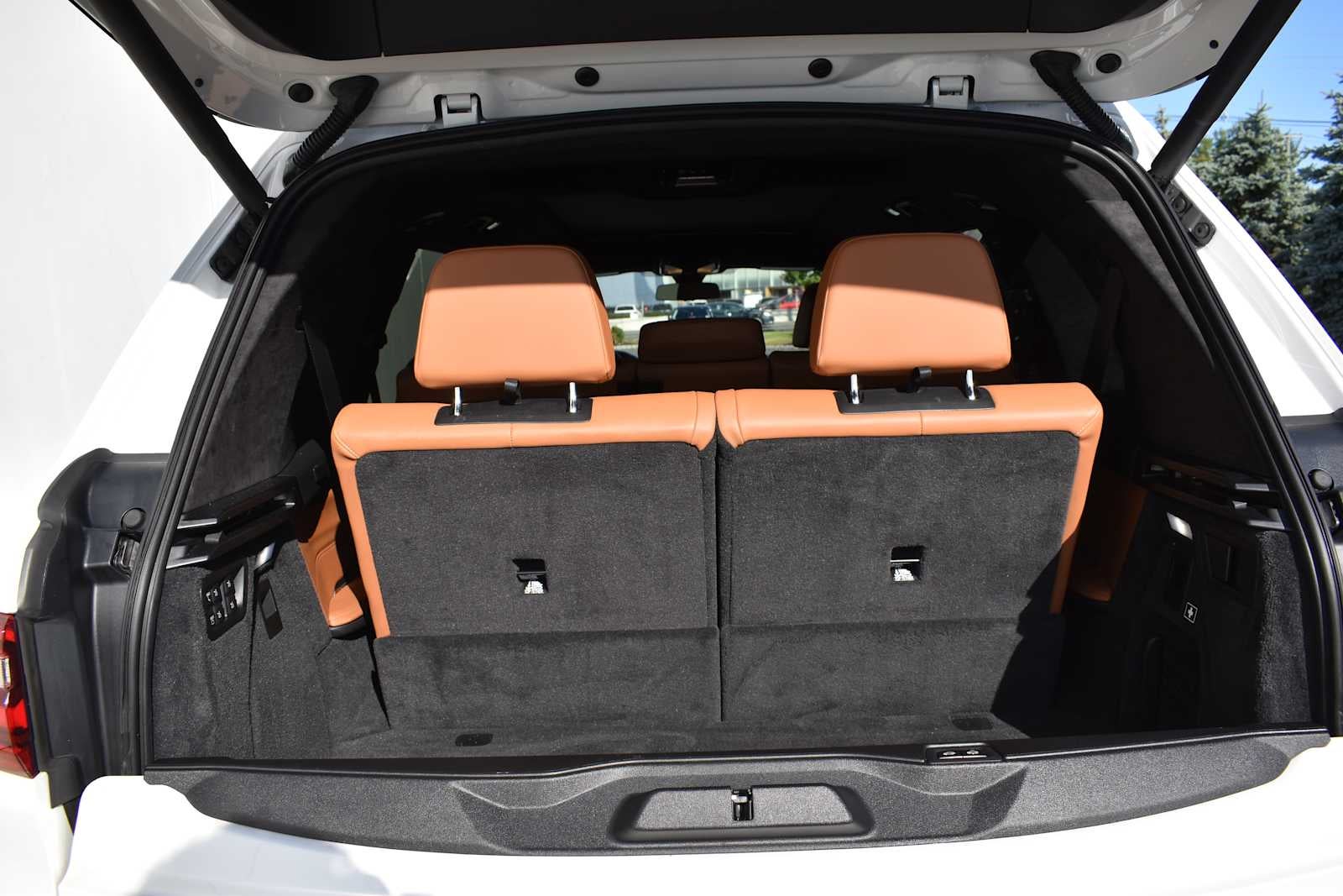2021 BMW X7 M50i Sports Activity Vehicle