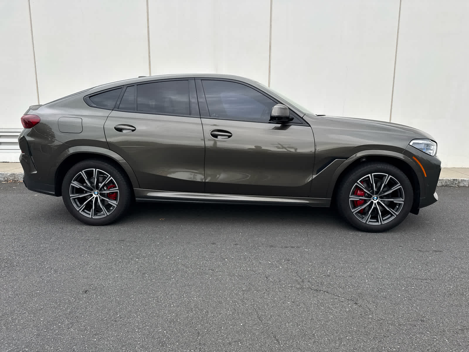 2022 BMW X6 xDrive40i Sports Activity Coupe