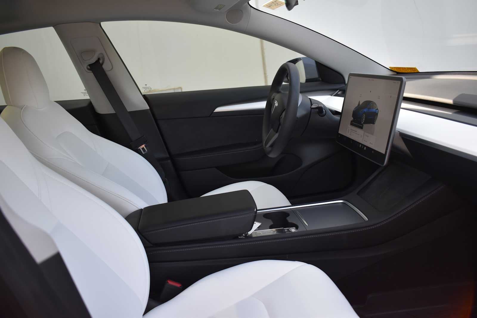 2023 Tesla Model 3 RWD