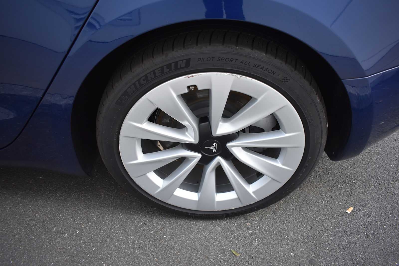 2023 Tesla Model 3 RWD