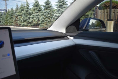 2023 Tesla Model 3 RWD