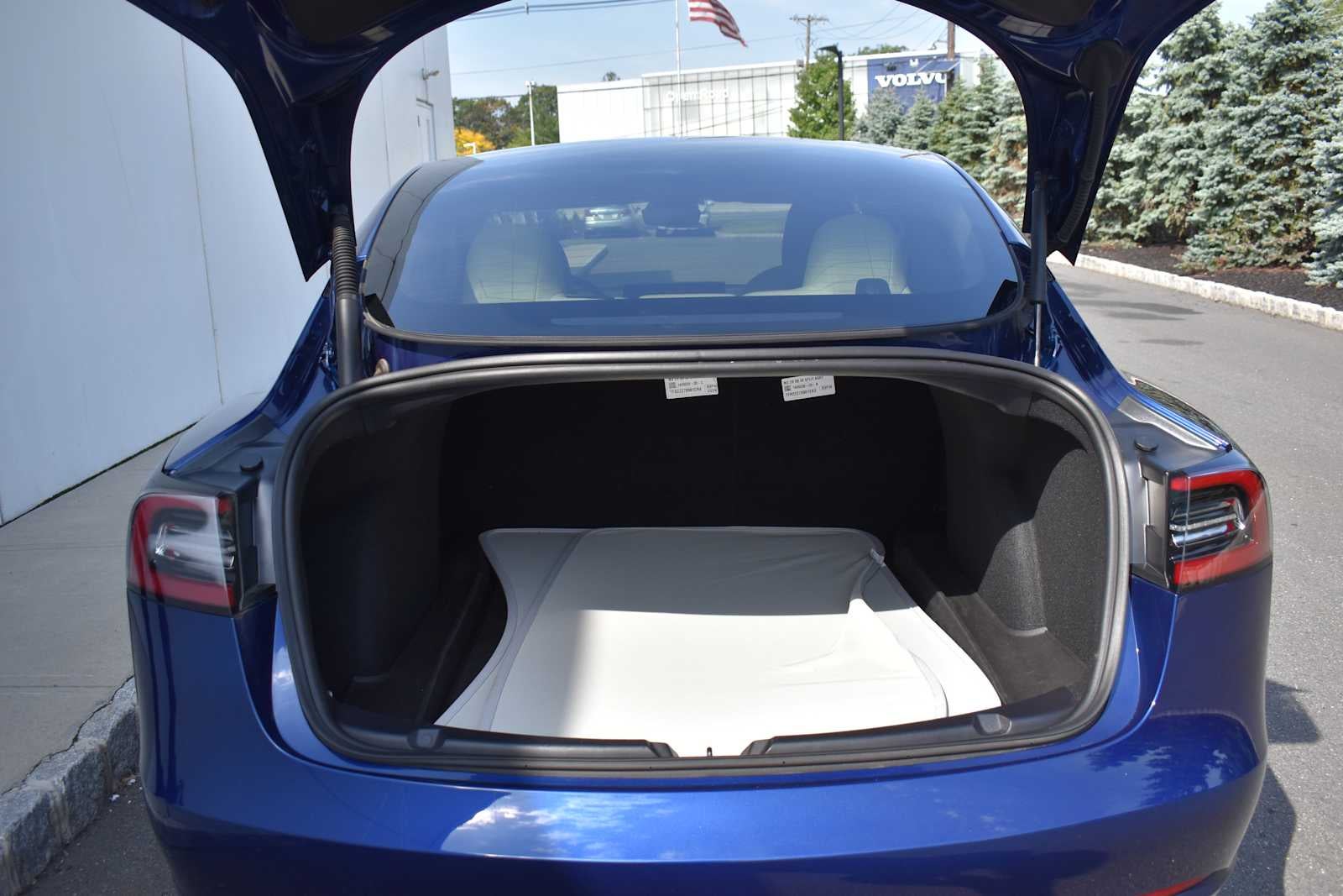 2023 Tesla Model 3 RWD