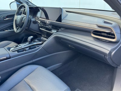 2025 Toyota Crown Signia Limited AWD