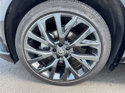 2025 Toyota Crown Signia Limited AWD