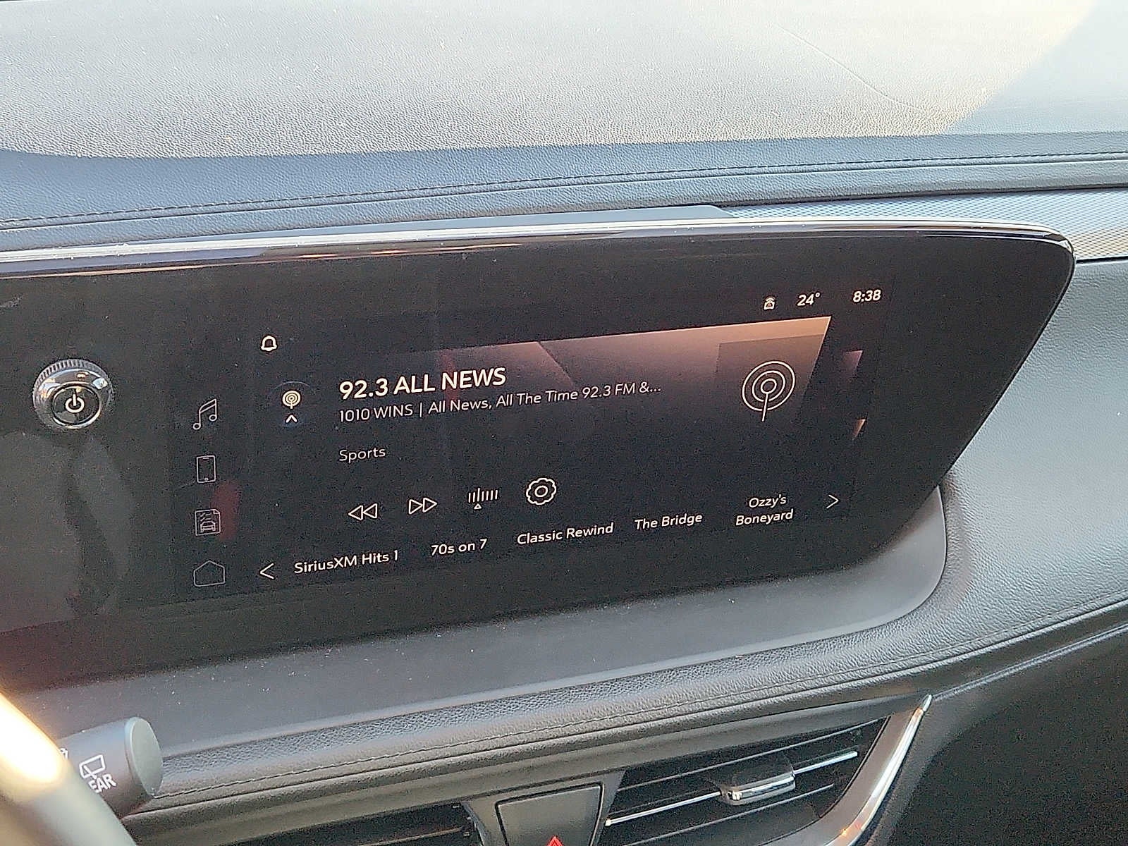 2024 Buick Encore GX FWD 4dr Sport Touring