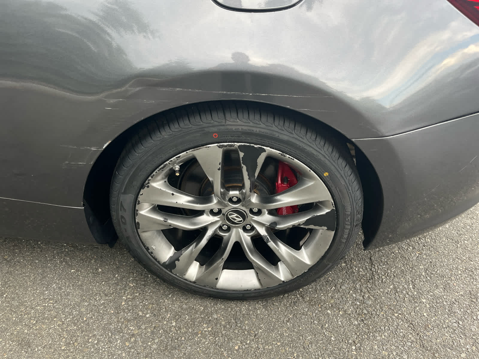 2014 Hyundai Genesis 2dr V6 3.8L Auto Ultimate