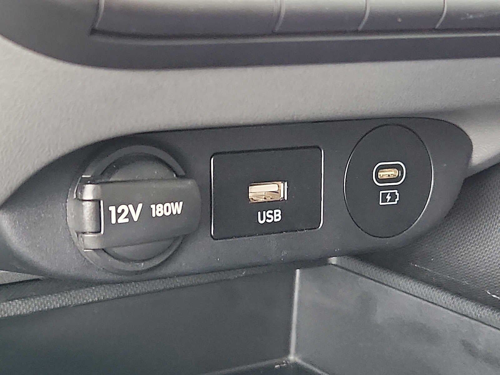 2024 Hyundai Elantra SEL IVT