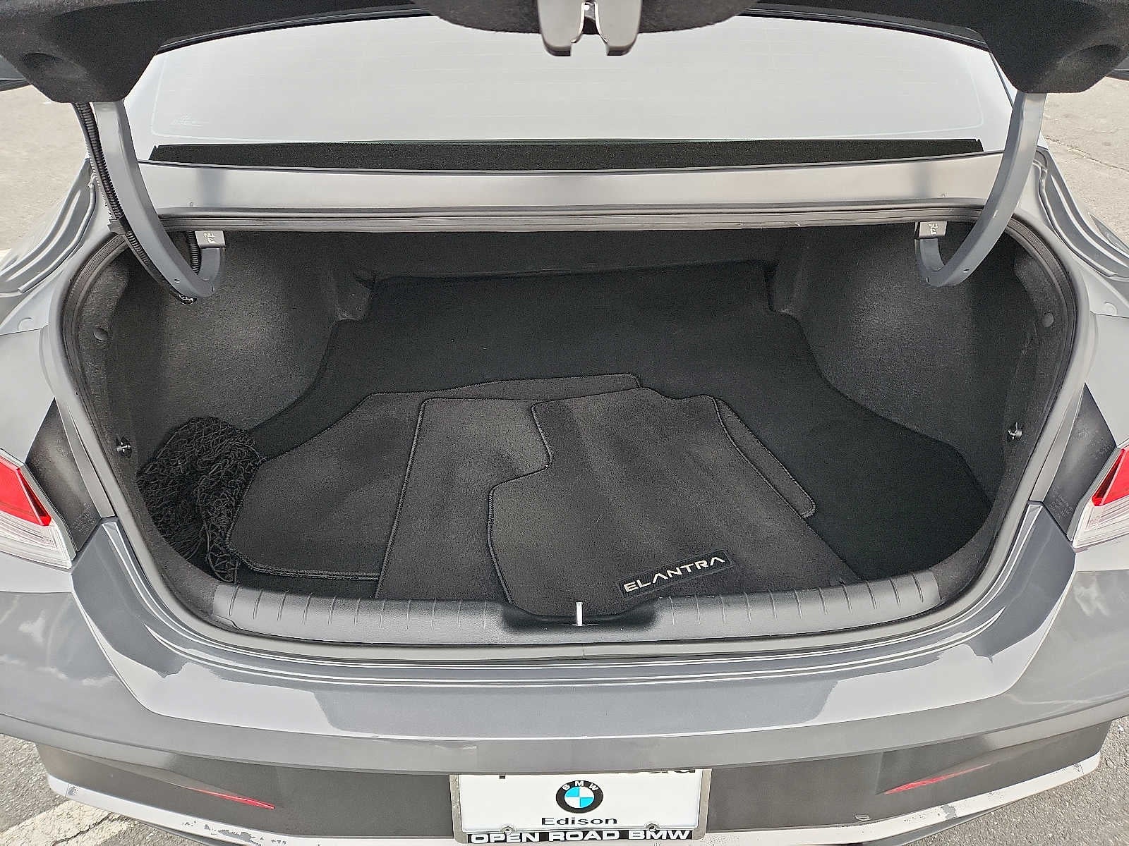 2024 Hyundai Elantra SEL IVT